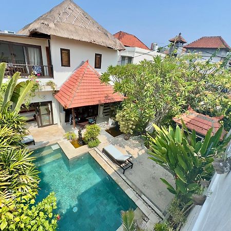Villa Carissa Seminyak Centre, Bali By Le Ciel Hospitality Exterior foto